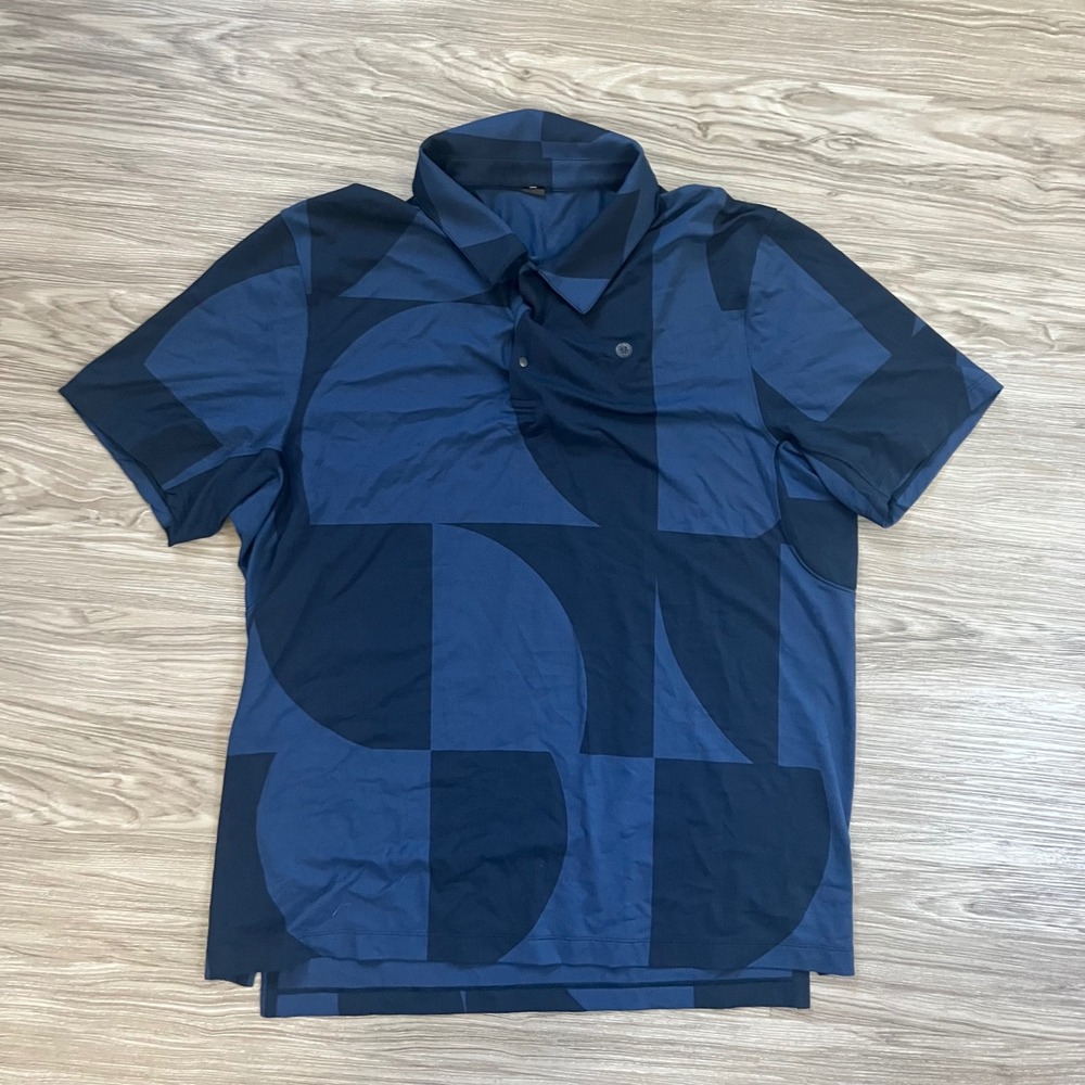 Lululemon Evolution Polo Shirt Mens Large Blue Geometric Graphic Short Sleeve